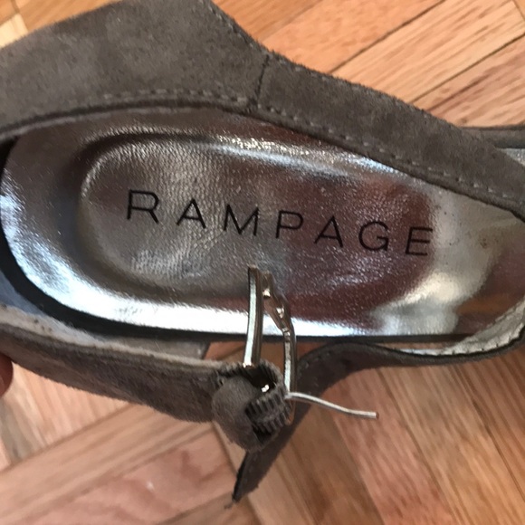 Rampage Grey Heels - Size 8.5 - Picture 7 of 7
